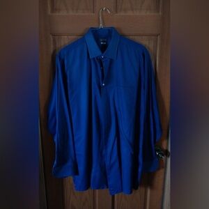 Van Heusen men’s dress shirt